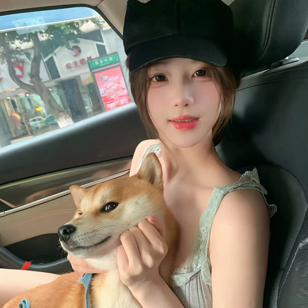 粉红火鹤的神秘凝视